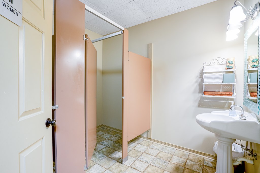 4th Floor Communal Bathroom